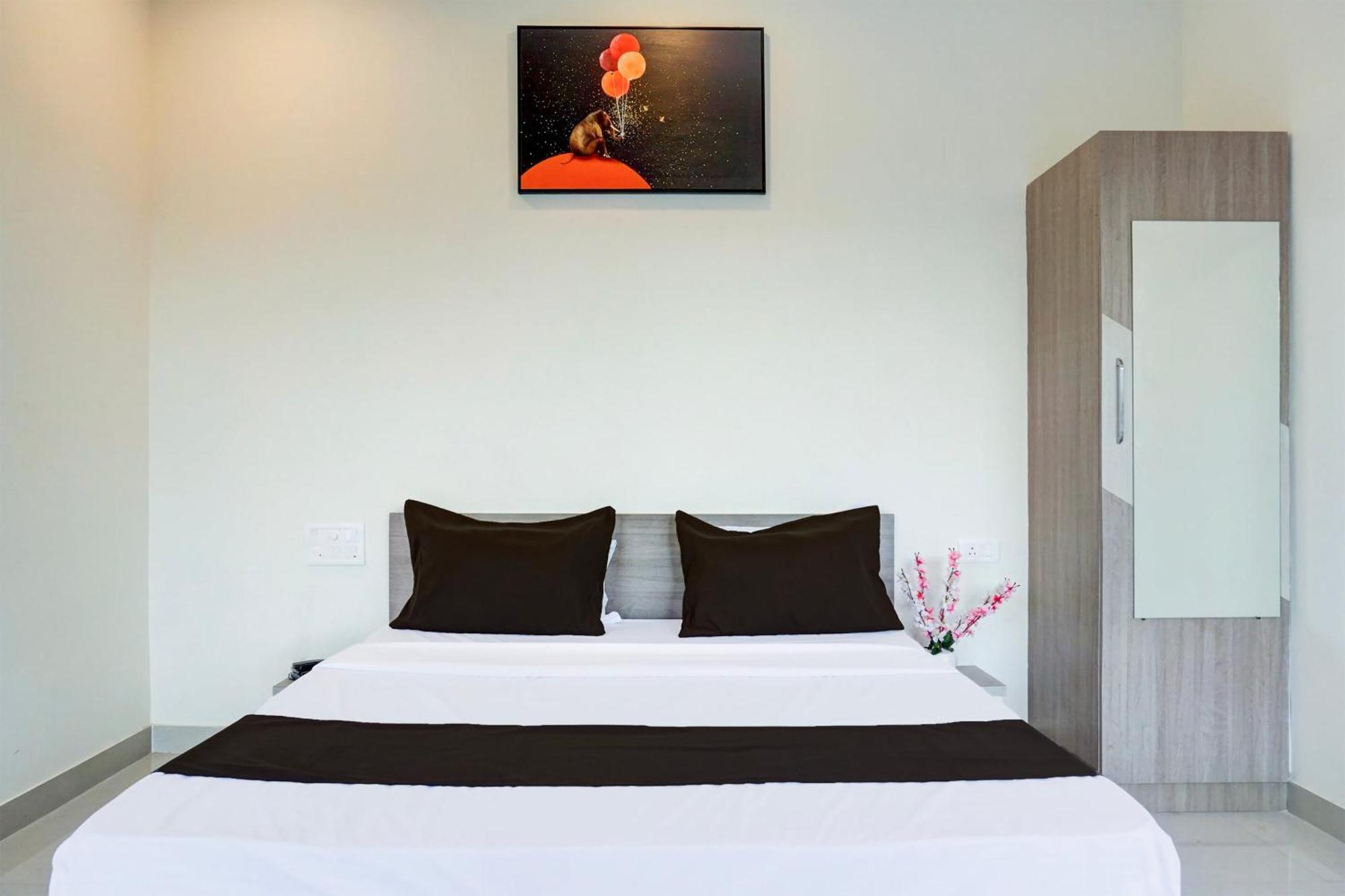 Hotel O Atithi Executive Meribel Village Экстерьер фото